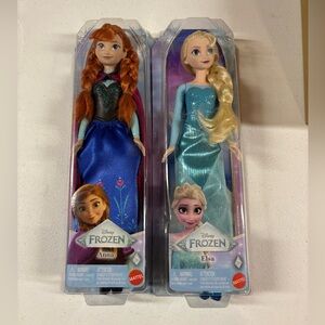 Disney Frozen Dolls Blue and Purple Fashion Set
